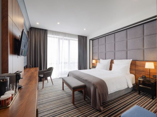 Premier (one double bed)